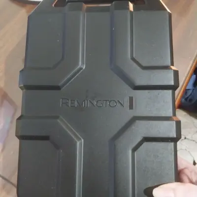 Máquina de cortar pelo Remington – Casi nueva + accesorios completos