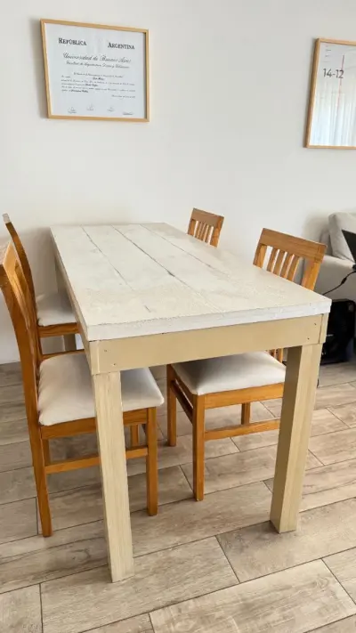 Mesa de madera para comedor