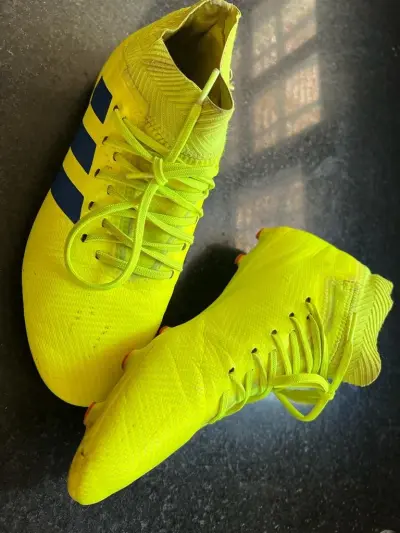 Botines Adidas Nemeziz Amarillos
