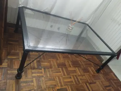  Mesa ratona de hierro con vidrio – 1.20 x 0.80