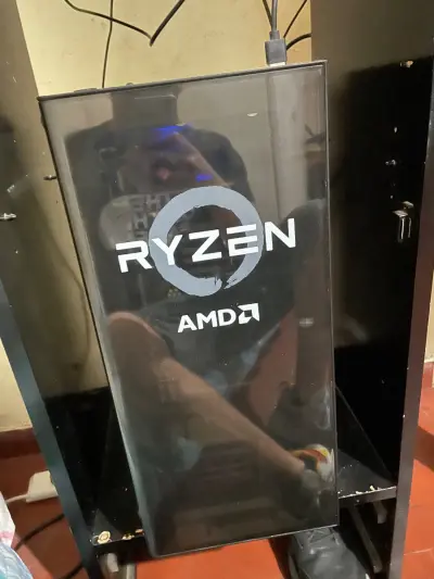 PC AMD Ryzen 7 5700G with Radeon Graphics 2gb, 16 gb RAM, 343 gb de Almacenamiento repartidas SSD