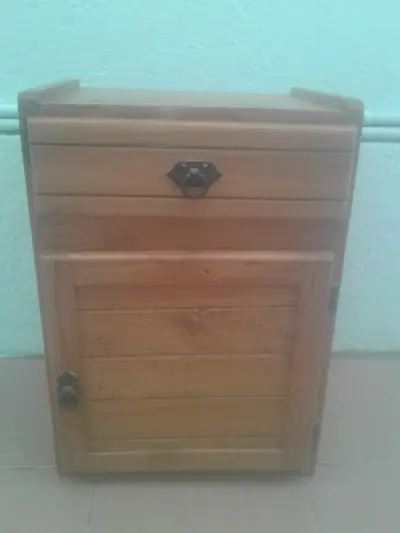 Mesa de luz Madera pino