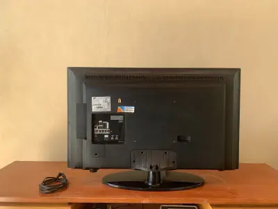 Televisor LED Samsung SMARTV 40 Pulgadas Modelo: UN40EH5300G