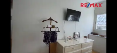 Vestidor de bronce/ perchero