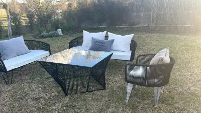 Set sillones exterior moderno + mesa vidrio (sin almohadones)