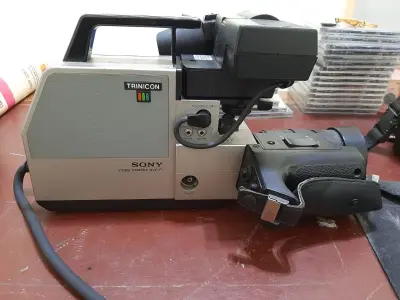 Video Camara Sony HVC-F1