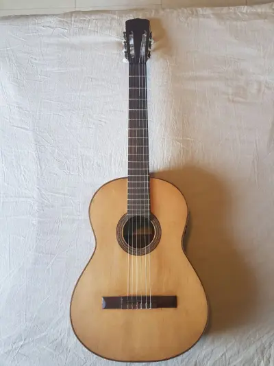 Guitarra Criolla Luthier HILARIO CARRACEDO