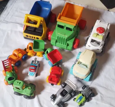 Lote de Juguetes Camiones y autos