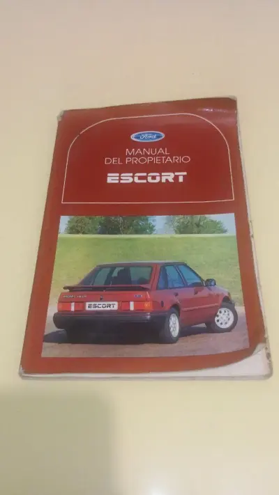 Manual del propietario Ford Escort