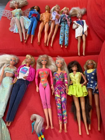 Muñecas Barbies originales y accesorios, casa y motor home