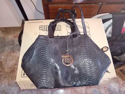 Cartera/bolso blacke.