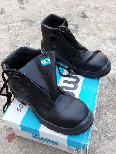 Borcegos ombu