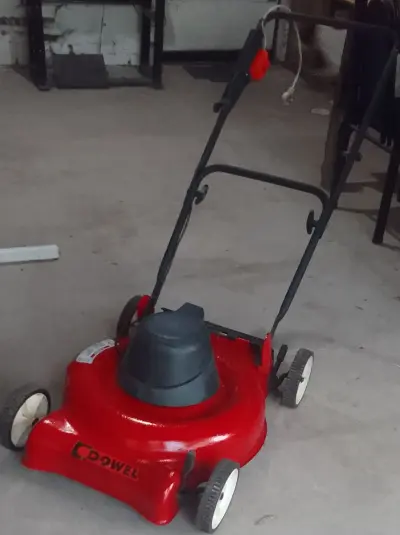 Cortadora de  cesped Dowel con regulador de altura