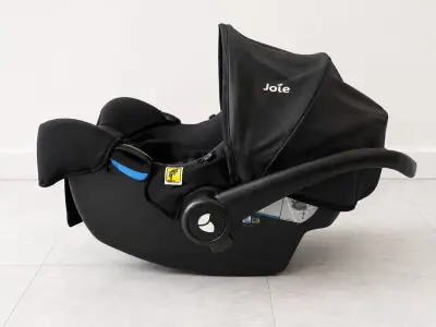 Huevito Butaca Para Auto Joie i - Sung Silla De Bebé Color Negro