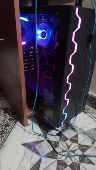 PC Gamer Entrada Ryzen 3 PRO 3200GE + 8GB RAM + SSD 1TB + Luces RGB
