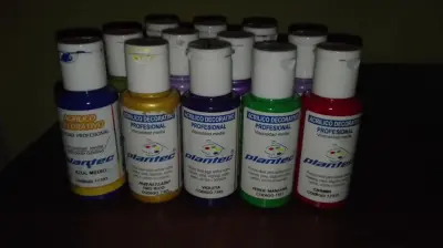 Pintura acrílica Plantec 50ml. Kit 11 pomos.