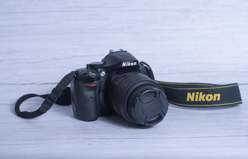 Nikon Kit D5200 + Lente 18-55mm Vr Dslr Color Negro Negro