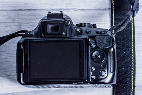 Nikon Kit D5200 + Lente 18-55mm Vr Dslr Color Negro Negro