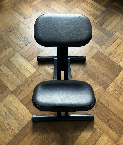 Silla De Rodillas Ergonómica Postural Ajustable Plegable Cuero Sintético