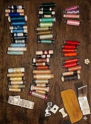 Hilo Coser Cadena Tomasito Bobinas X54 + Otros Arts. Lote Multicolor