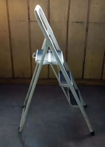 Escalera Safari Plegable de Metal 3 escalones antideslizantes