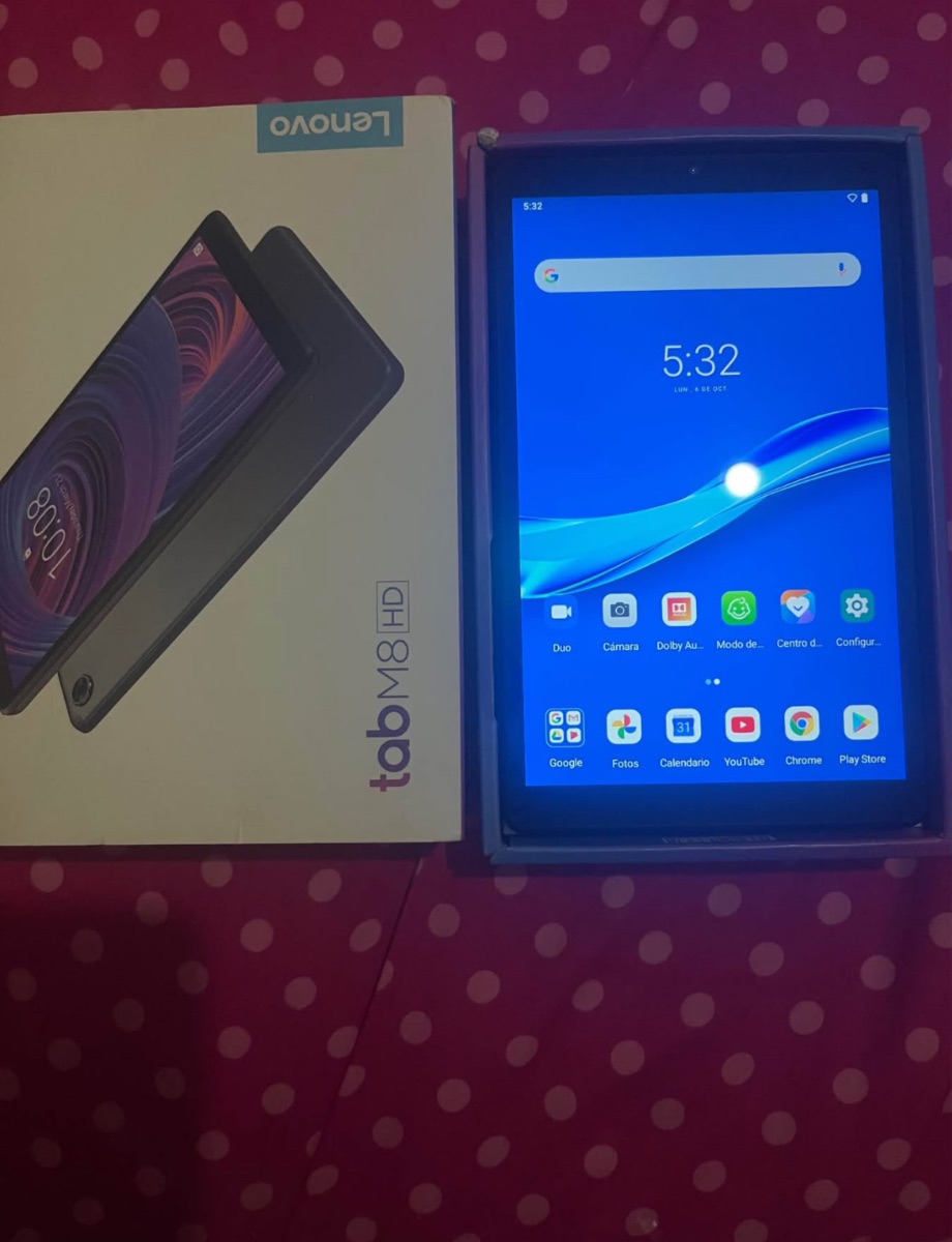 Tablet 8" Lenovo Tab M8 Con Funda