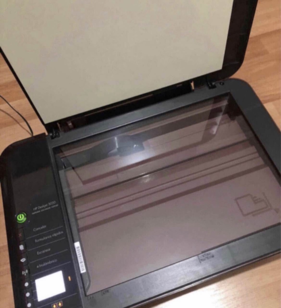 Impresora Multifunción A Color Hp Deskjet 3050 Con Wifi 220v Negro