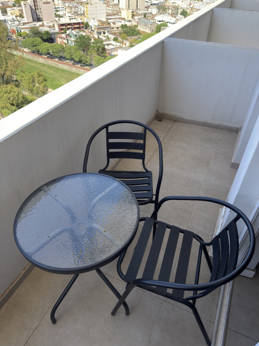 Juego de mesa y sillas de exterior 