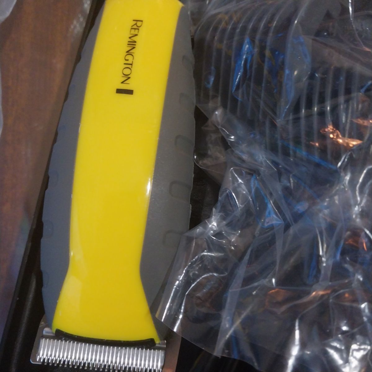 Máquina de cortar pelo Remington – Casi nueva + accesorios completos