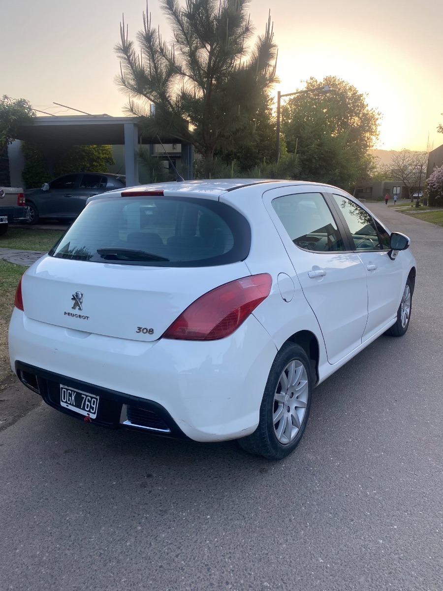 Peugeot 308