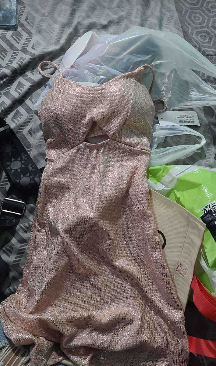 Vestido de fiesta + zapatos rosas 