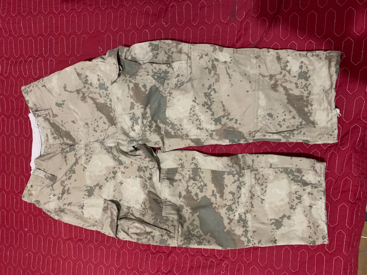 Pantalon Cargo Camuflado