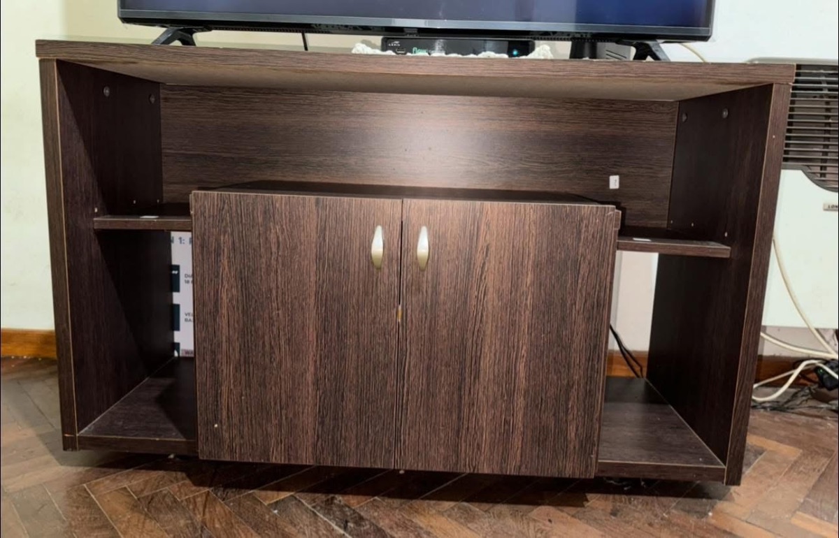  Rack de TV con rueditas – Como nuevo