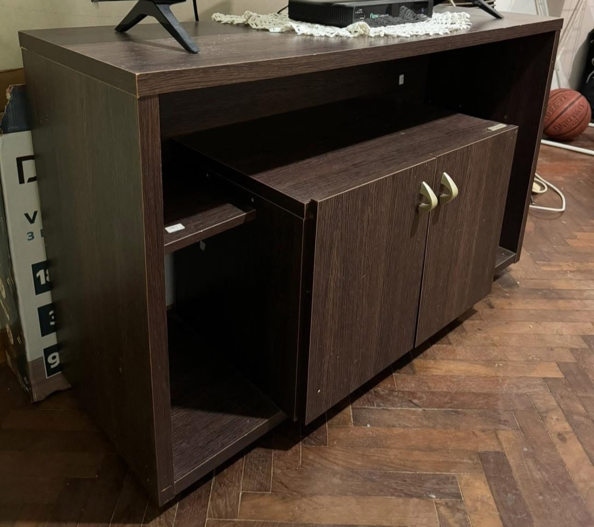  Rack de TV con rueditas – Como nuevo