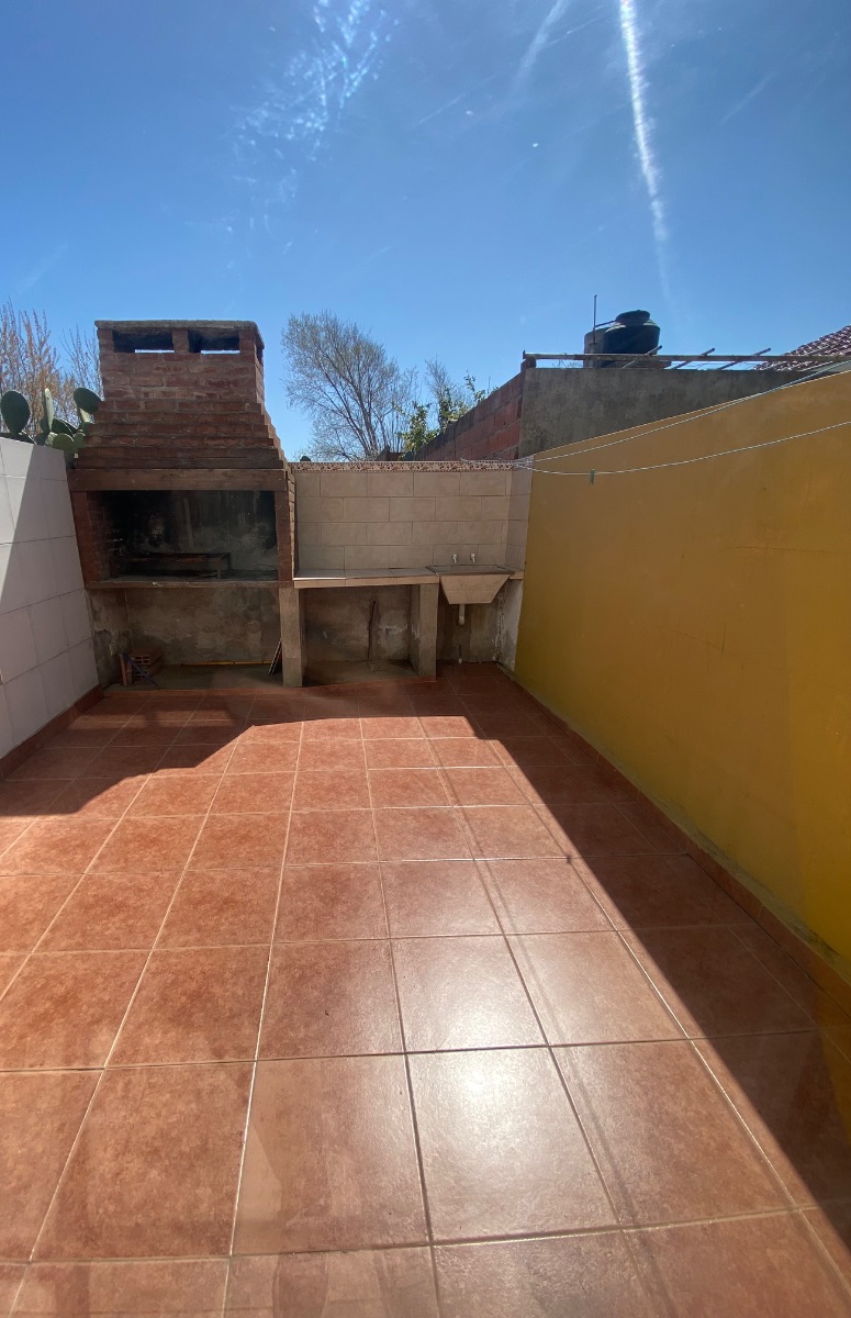 Venta de triplex grande en Mar del Tuyú 3 cuadras del mar 