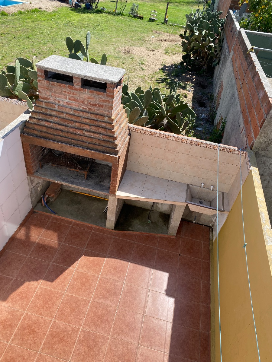 Venta de triplex grande en Mar del Tuyú 3 cuadras del mar 