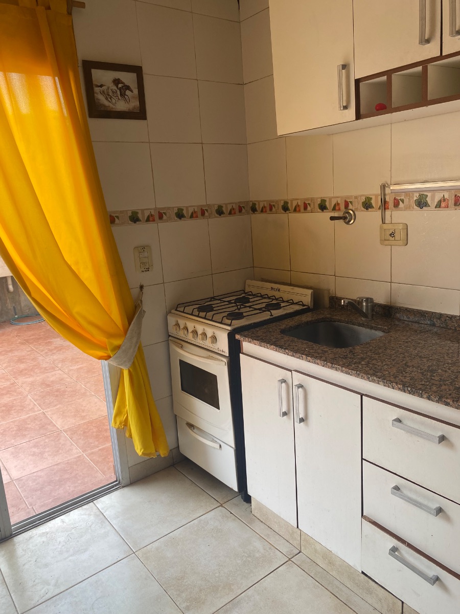 Venta de triplex grande en Mar del Tuyú 3 cuadras del mar 