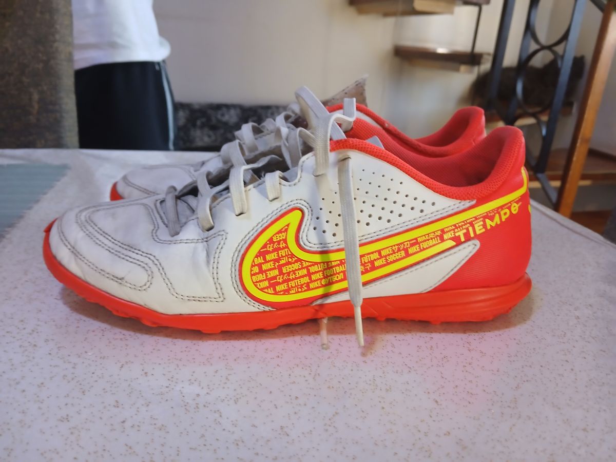 Botines Nike Tiempo Legend 9 Club TF. Botines Penalty Futsal Originales Excelente estado 🔥
