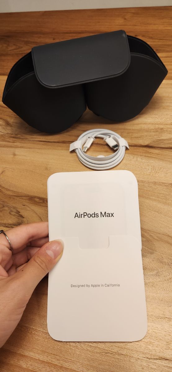 Apple AirPods Max medianoche