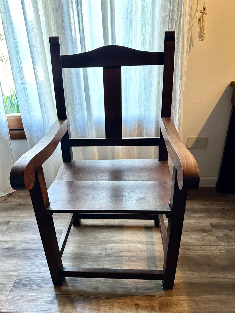 Sillon de escritorio de algarrobo