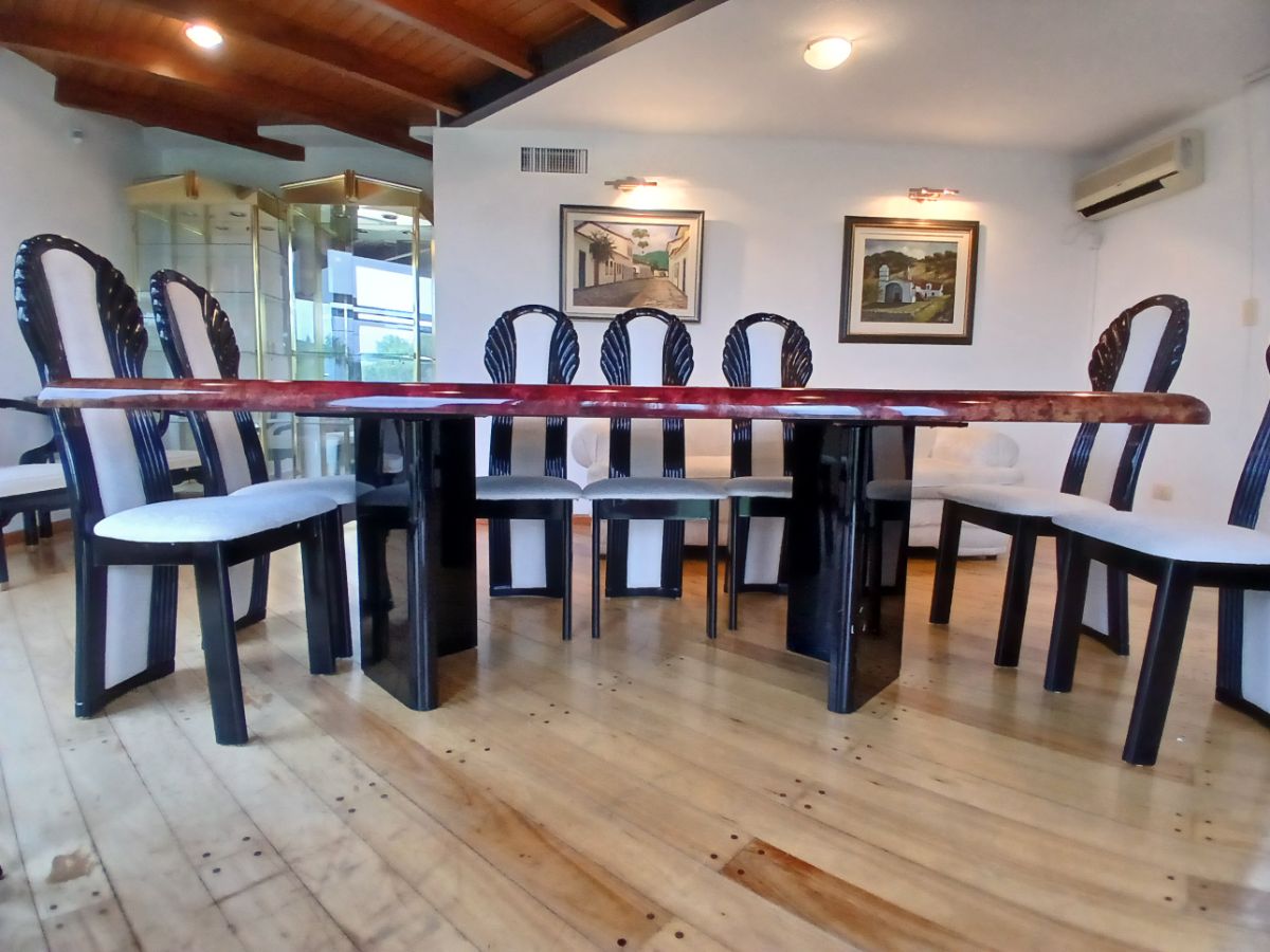 Juego Comedor Importado Alta Gama I Mesa 2,10 m + 10 sillas + aparador