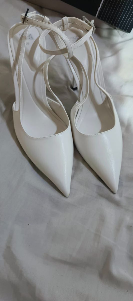 Zapatos ZARA punta fina