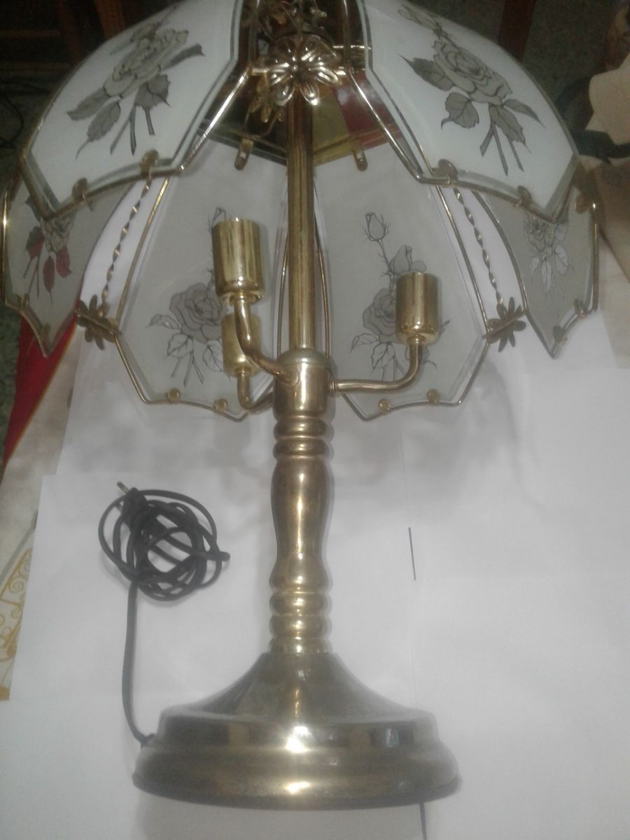 Lámpara antigua de mesa 