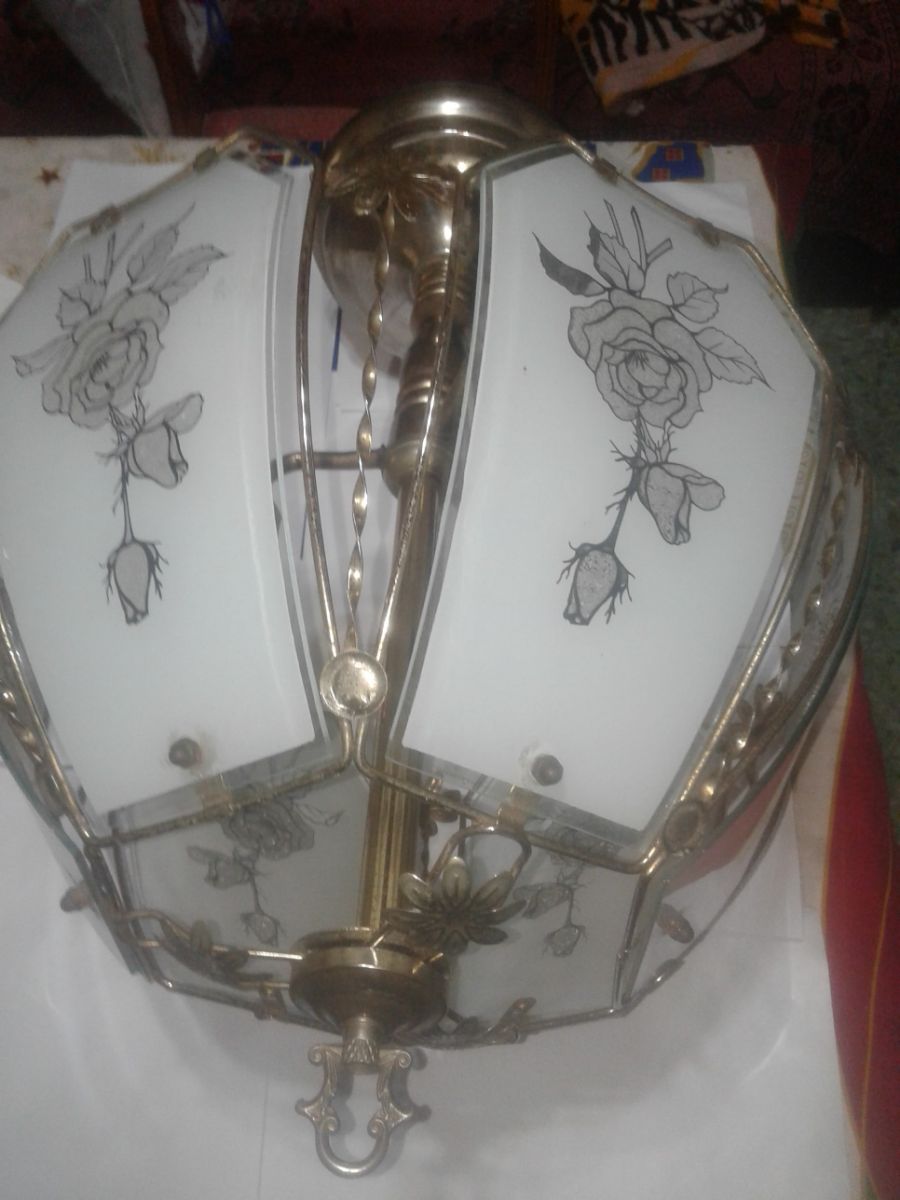 Lámpara antigua de mesa 