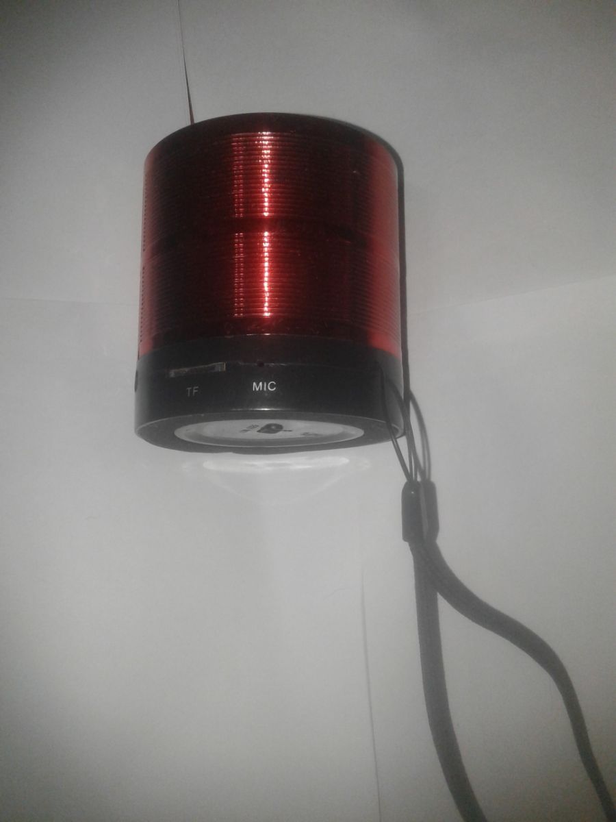 Mini speaker inalambrico párlante radio usb con Bluetooth portatil