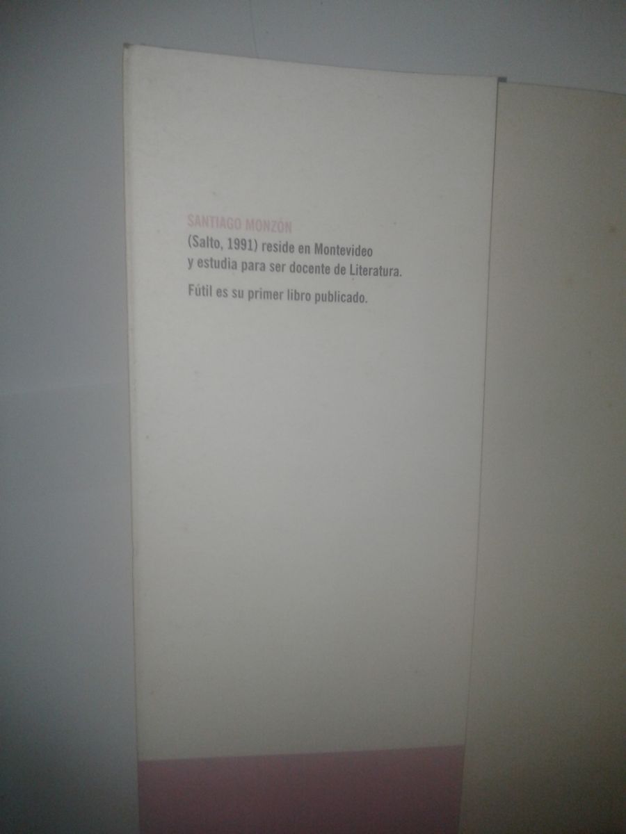 Libro  Fútil