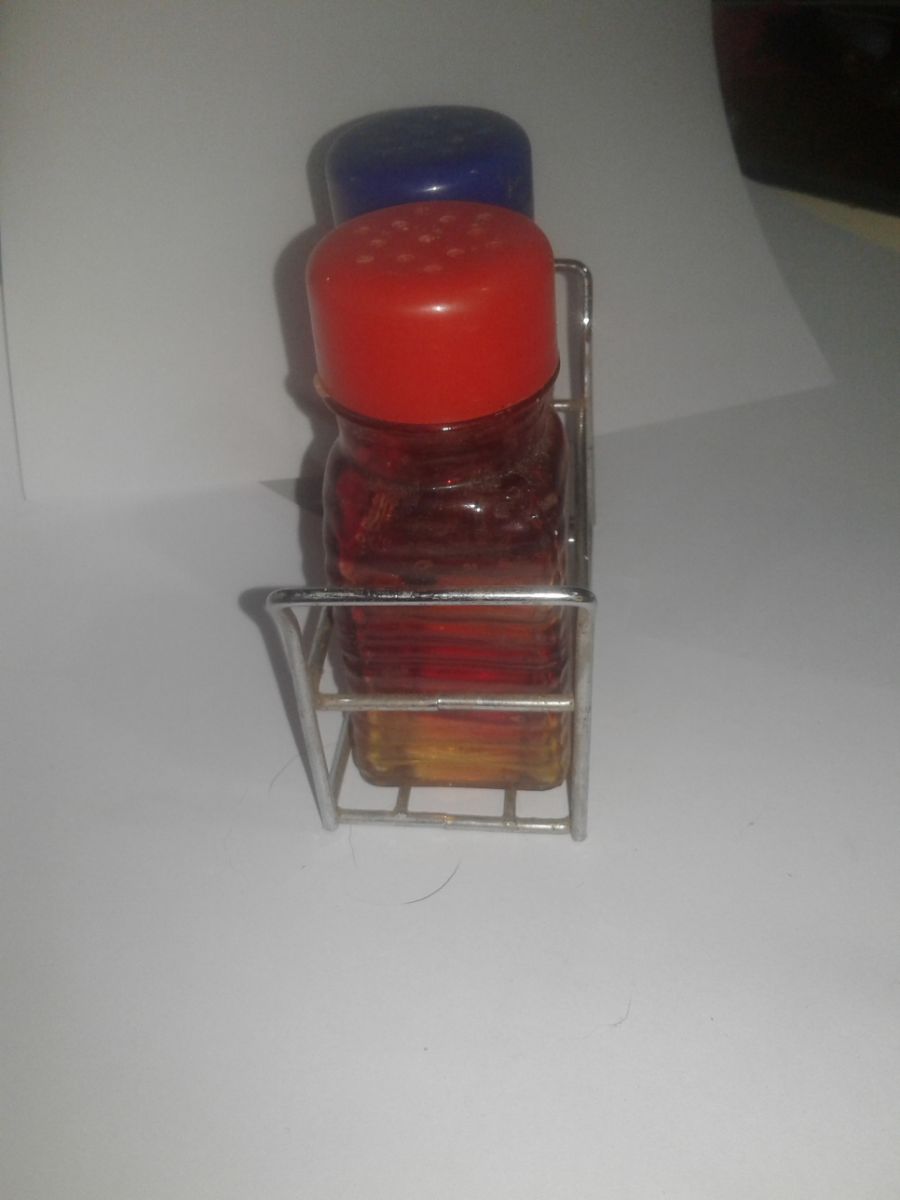 Set bazar 4 especieros y 3 vasos licor tequila  