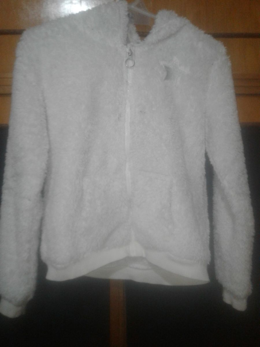 Campera con cierre  capucha  