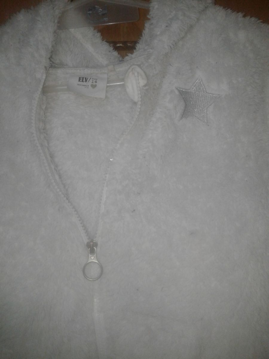 Campera con cierre  capucha  