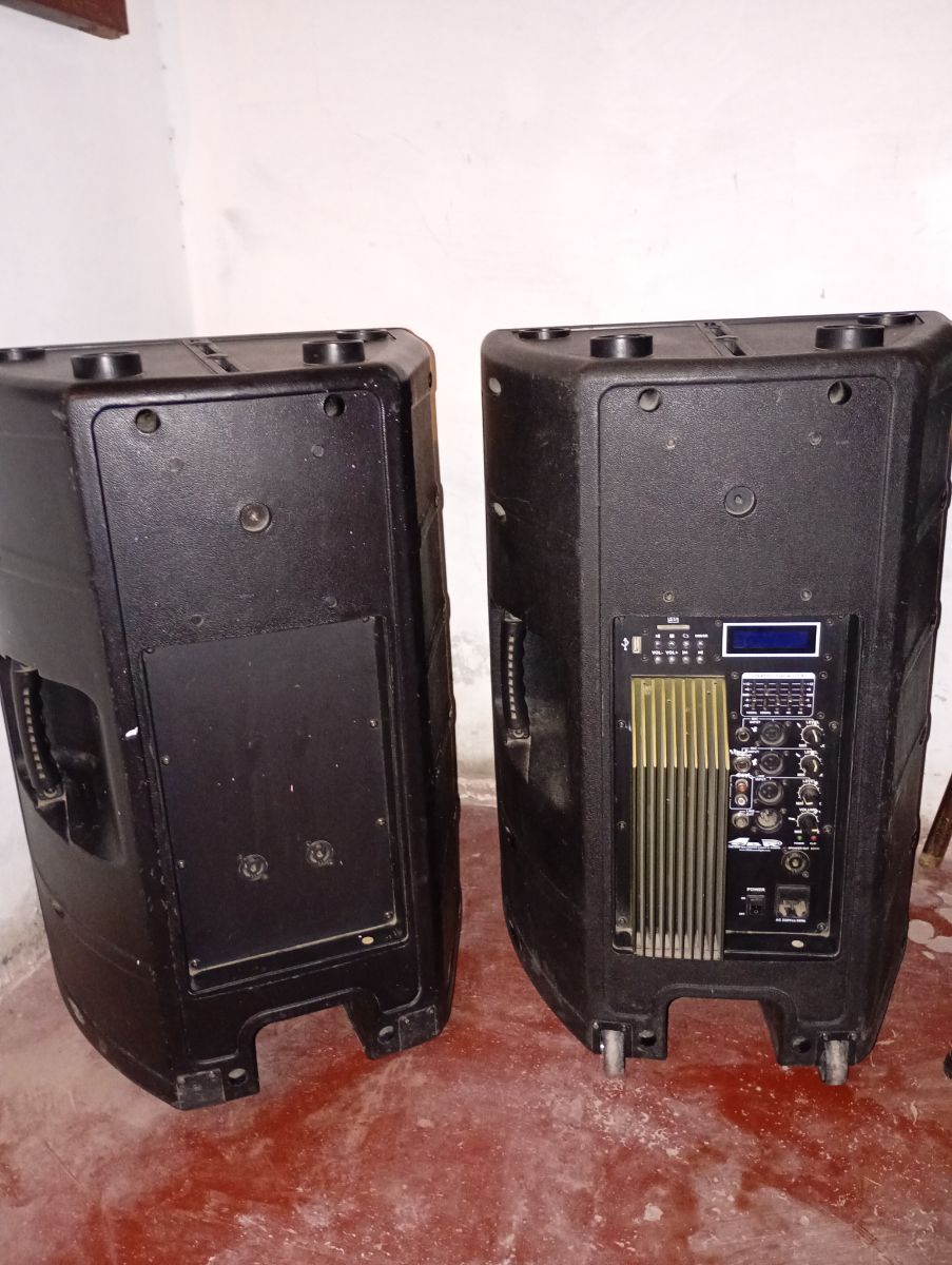 PAR DE BAFLES GBR PL-1550 (ACTIVO + PASIVO)